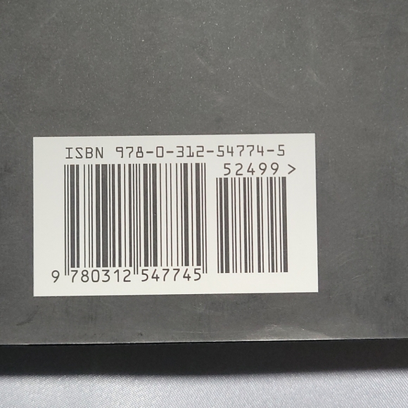 🤍 - The Walking Dead The Road to Woodbury Hardcover - Picture 3 of 6